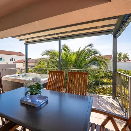 Damir-1 By Interhome Apartamento