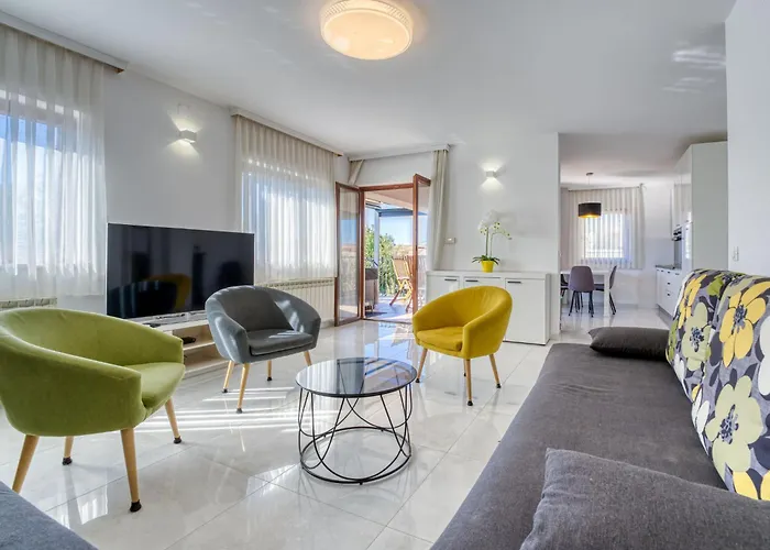Damir-1 By Interhome *
