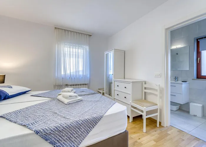 Damir-1 By Interhome Lejlighed Crikvenica